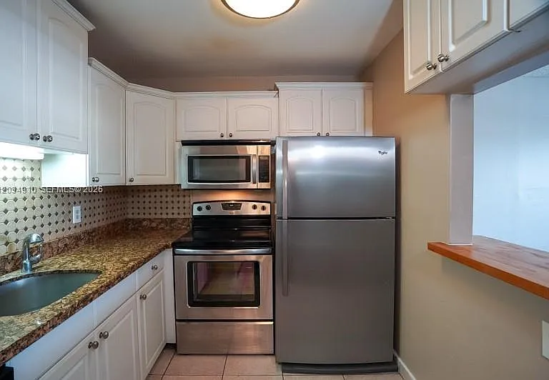 2200 Springdale Blvd #214 — Photo 10