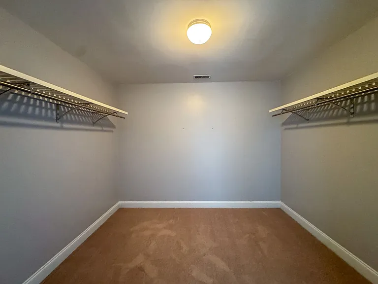 172 Huzzas Cir — Photo 23
