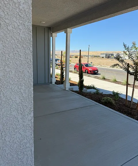 3190 Summit Dr — Photo 22
