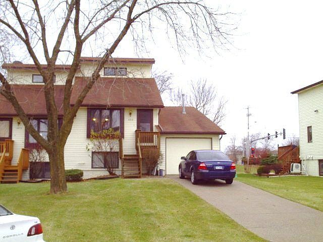 2nd image of 4215 Laurel Ct