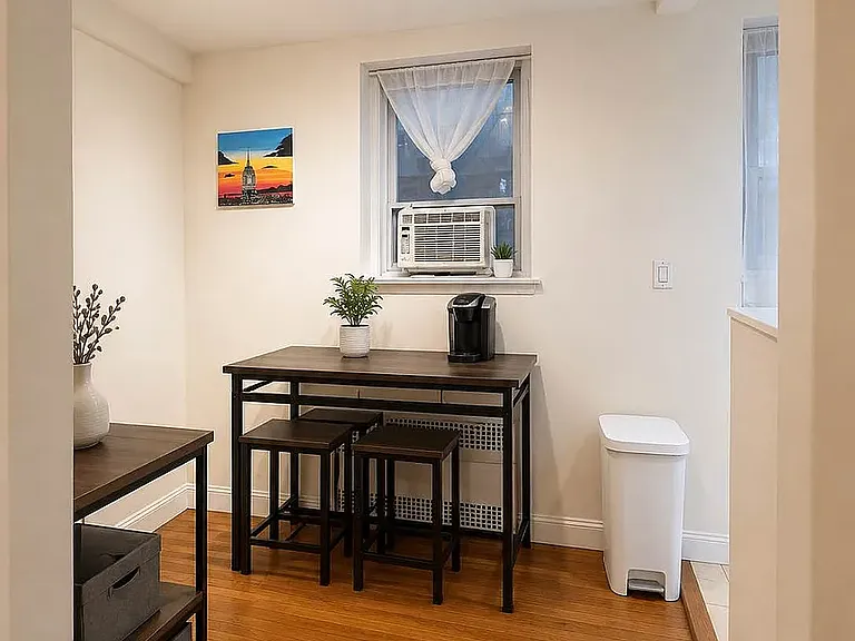 56 W 65th St #1H — Photo 4