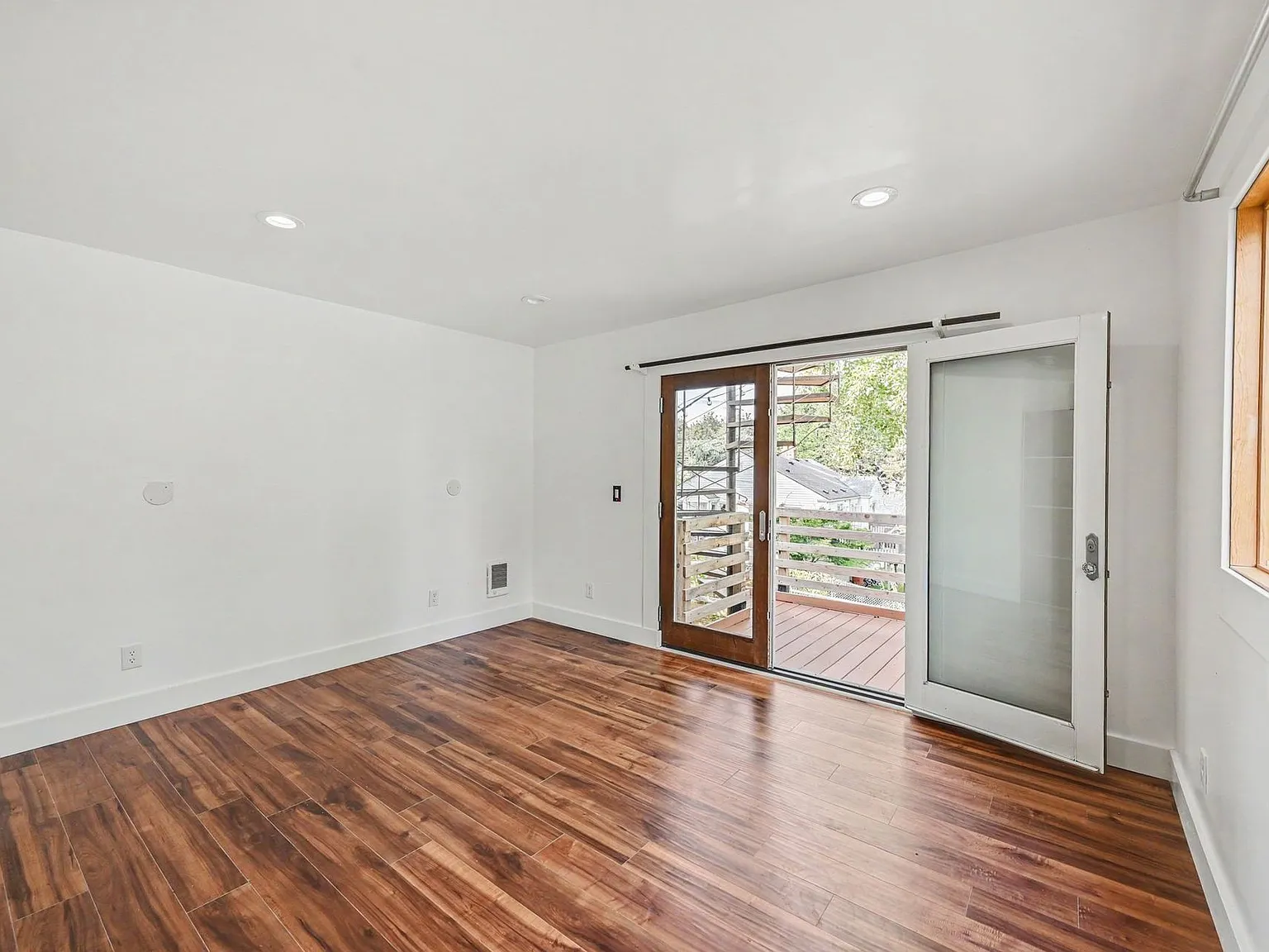 Spacious 2-Bedroom ADU in West Seattle $3,000/month — Photo 4