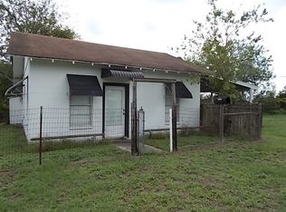 1009 Osage St, Refugio, TX 78377