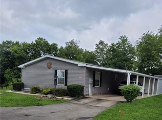 839 Hummingbird Ln, Apollo, PA 15613