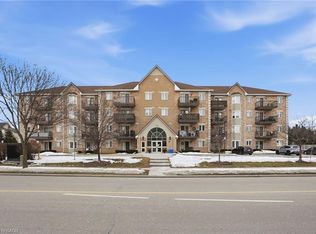 4006 Kilmer Dr #107, Burlington, ON L7M 4W4