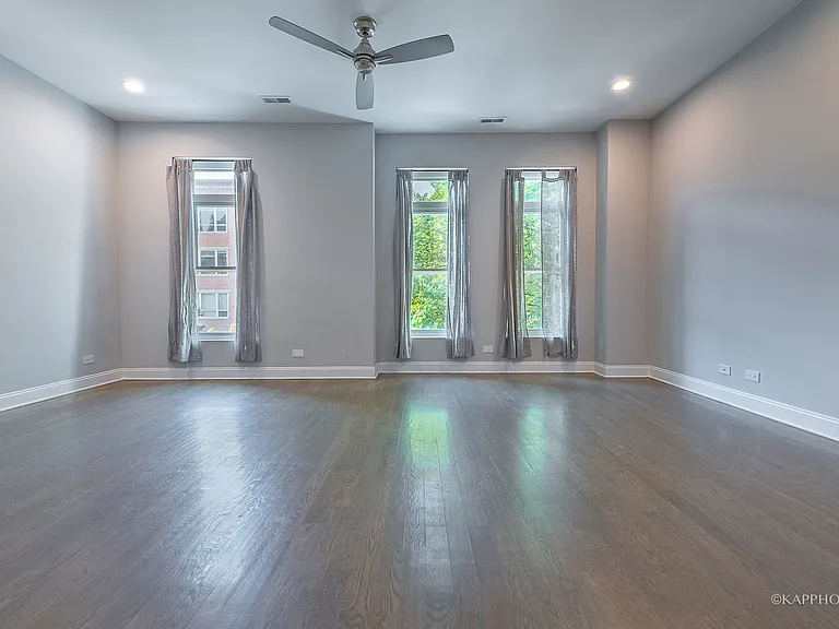 1620 W Warren Blvd #2F — Photo 2