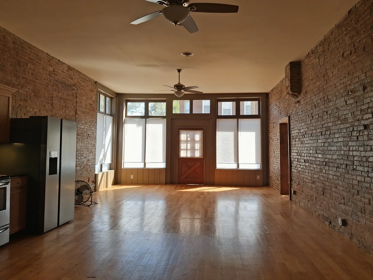 1 bed, 1200 sqft, $1,090 — Photo 4