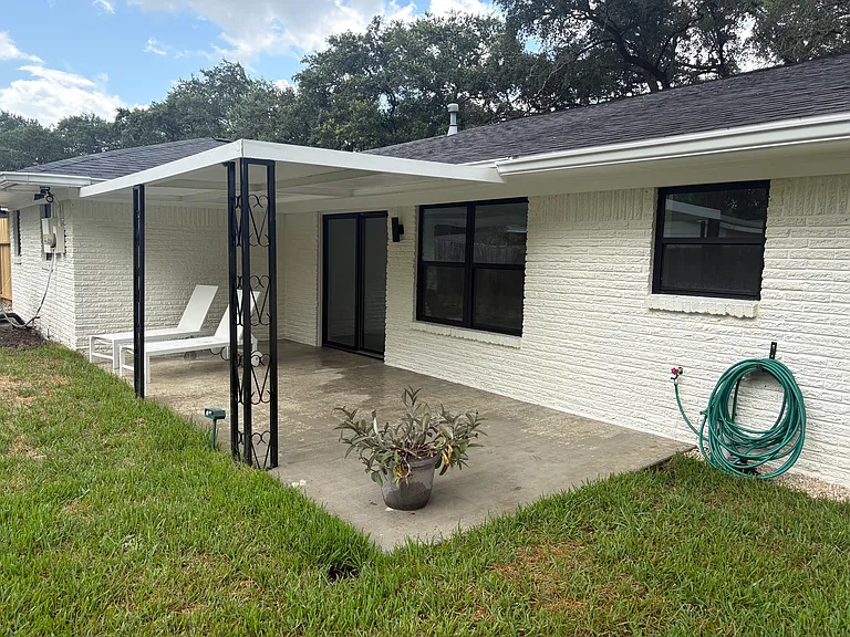 704 Fleetwood St — Photo 43
