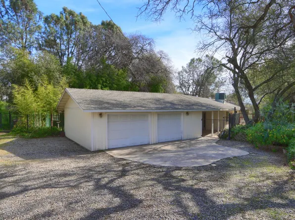 30658 Holiday Dr, Coarsegold, CA 93614