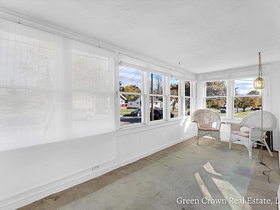 3rd image of 2505 Mc Kee Ave SW