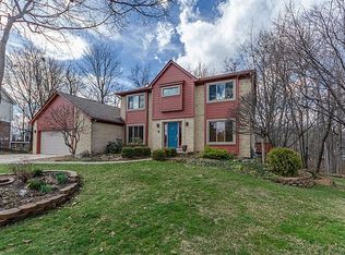 25053 Davenport Ave, Novi, MI