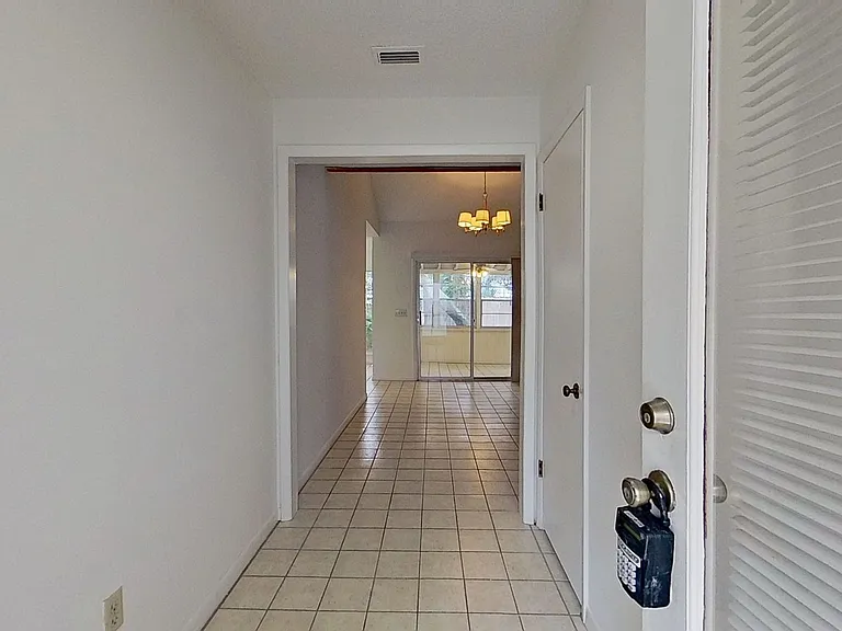 1615 Seminole Rd — Photo 3