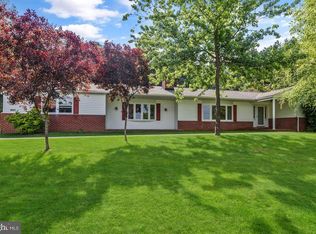 1537 S Pleasant Valley Rd, Westminster, MD 21158