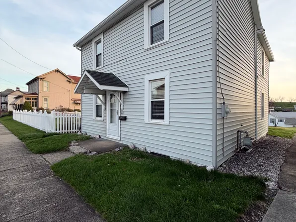 411 Washington St, Mount Pleasant, PA 15666