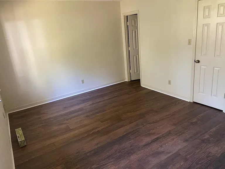 227 Crestline Dr — Photo 6