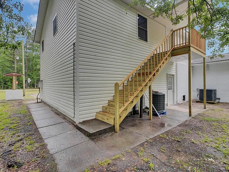1822 Black Tom Rd #A — Photo 11