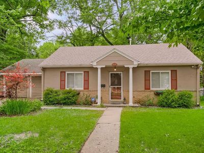 8660 Grande Pas St, Kansas City, MO, 64114
