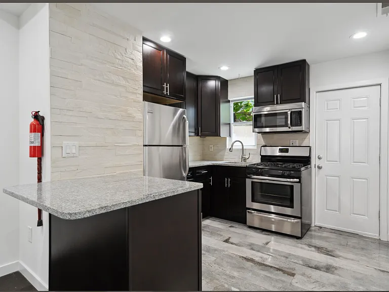 3149 Agate St — Photo 11