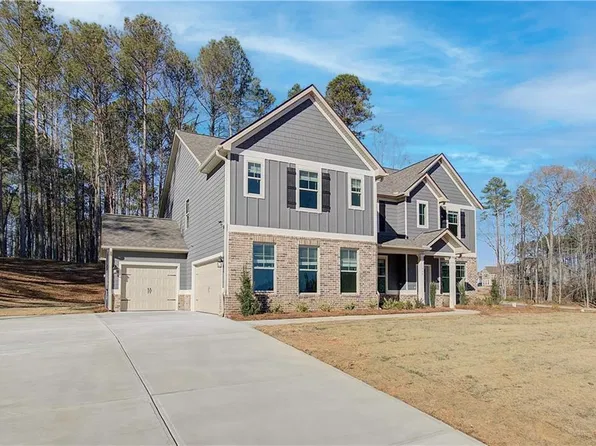 105 Cooper Cv W, Fayetteville, GA 30215