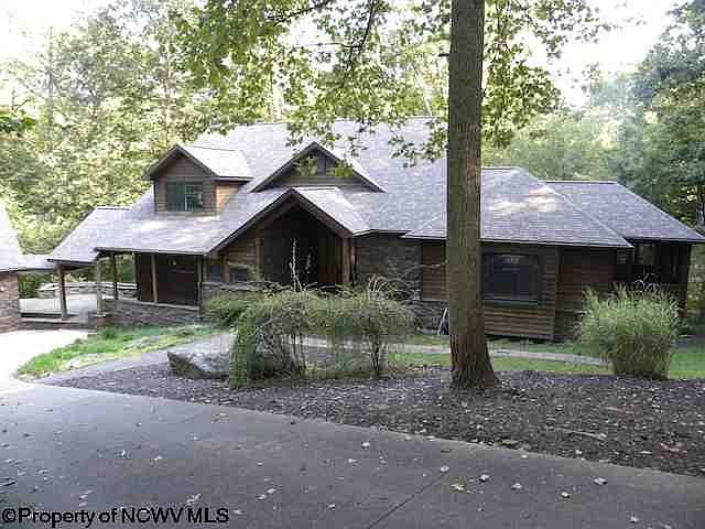 1st image of 288 Lakeside Dr