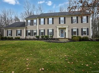 2028 E Highgate Ct, Hudson, OH 44236