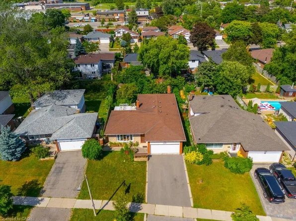 3183 Valmarie Ave, Mississauga, ON L5C 2A4