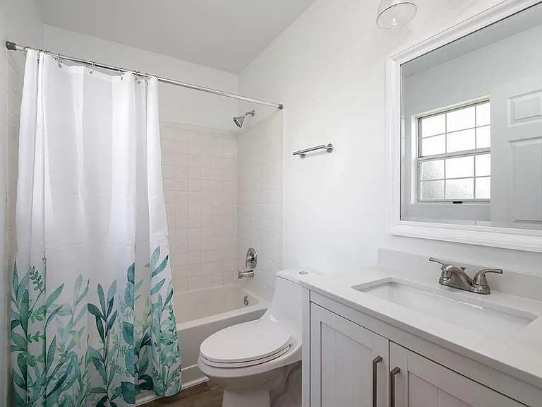 1971 SE Lavina Cir — Photo 11