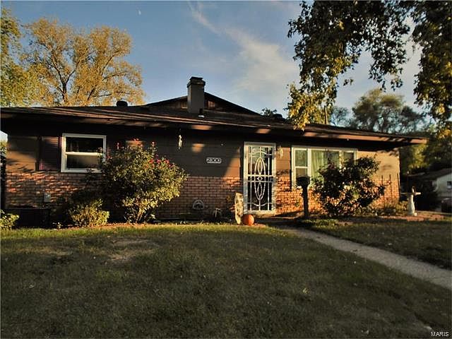 1st image of 2300 Wilson Ave