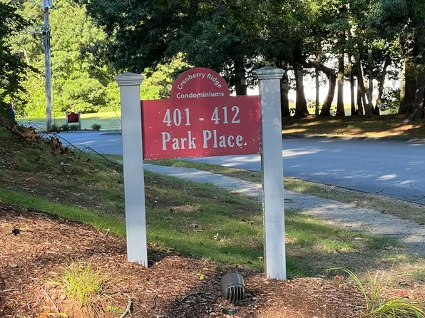 405 Park Pl Unit 405, Raynham, MA 02767