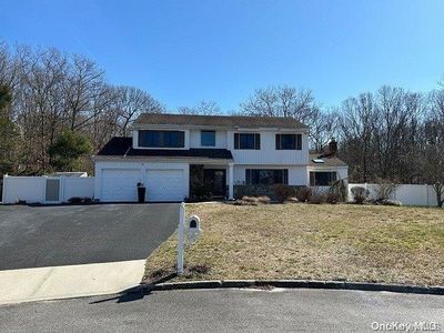 47 Sabre Drive, Selden, NY, 11784