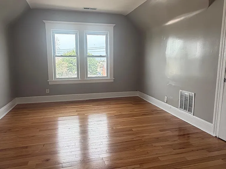 467 Connecticut Ave #C — Photo 1