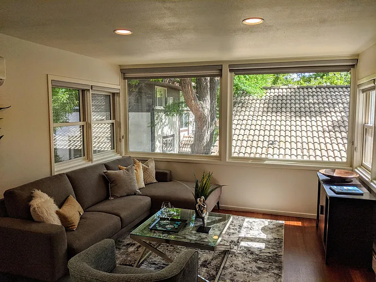 731 Pearl St — Photo 10