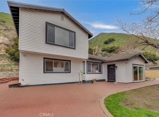 9707 Foothill Blvd, Sylmar, CA