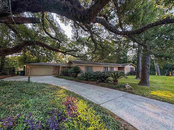 2nd image of 1127 Victory Garden Dr