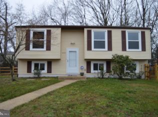 4049 Parker Ct, Waldorf, MD