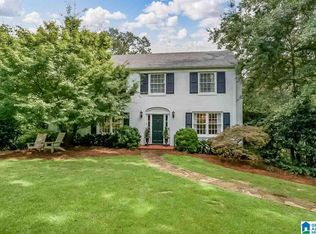 2833 Balmoral Rd S, Birmingham, AL 35223