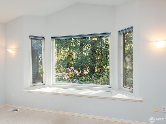 5th image of 113 N Jensen Road