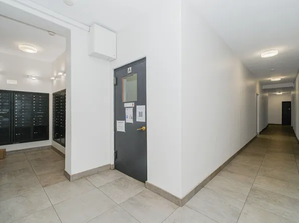 495 East 7th Street image 8 of 12