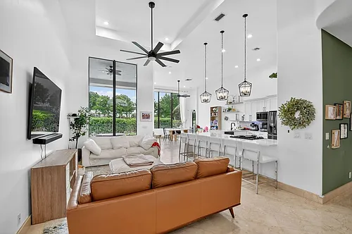 10337 Trianon Pl Photo 1
