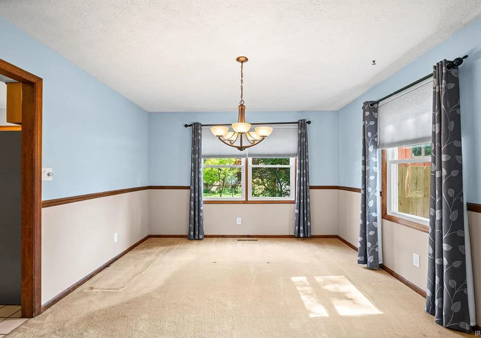 4 Br Home In Bar Barry Heights — Photo 3