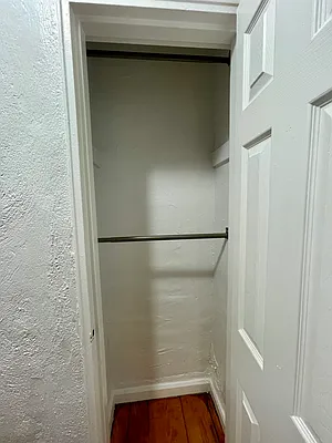 Rented by Building Equity Real Estate LLC | media 27