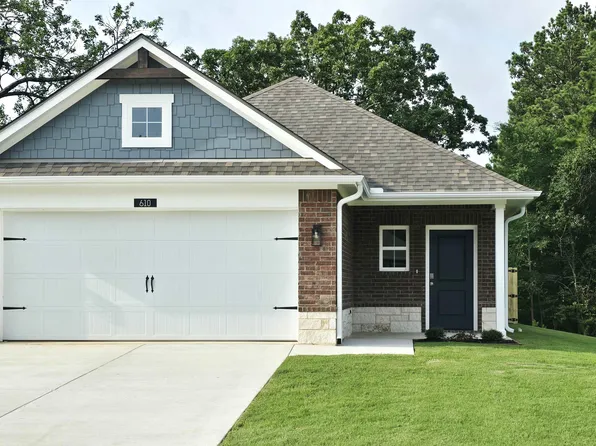 610 Park Central, Chandler, TX 75758