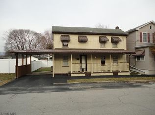618 E 2nd St, Bellwood, PA