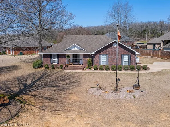 95 Laken Ln, Booneville, AR 72927