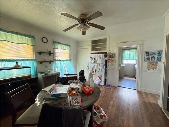 4th image of 27 Short St