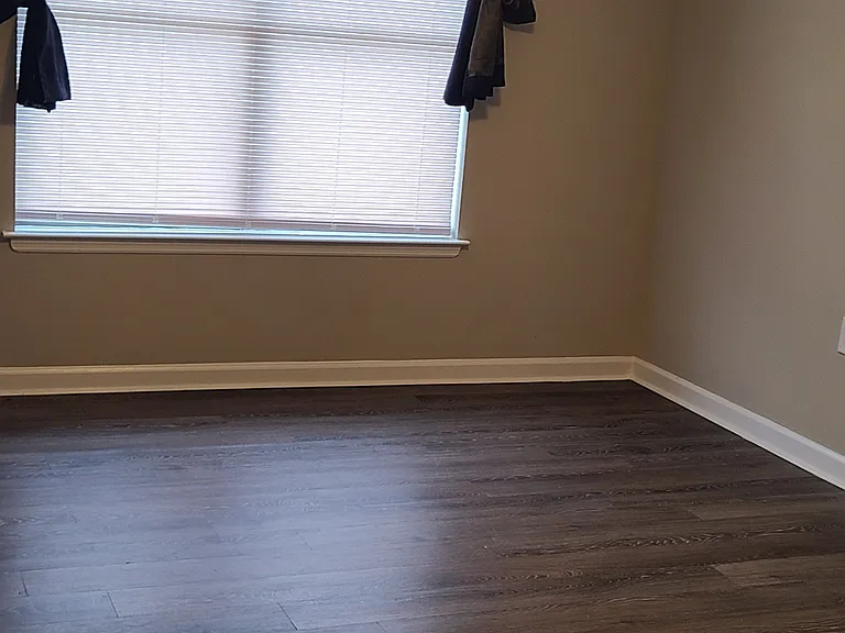 807 La Brook Ct — Photo 5