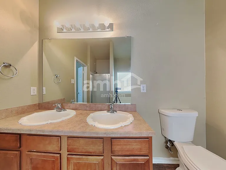9000 Stone Mill Ln — Photo 9