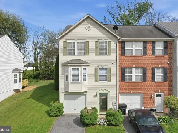 61 Quince Tree Dr, Martinsburg, WV 25403