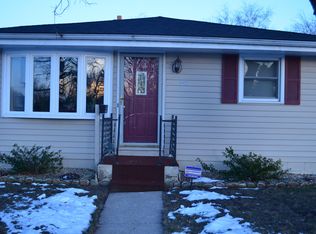 3209 Debra Ln, Racine, WI 53403