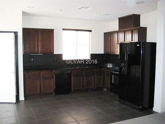 4th image of 10851 Iona Island Ave